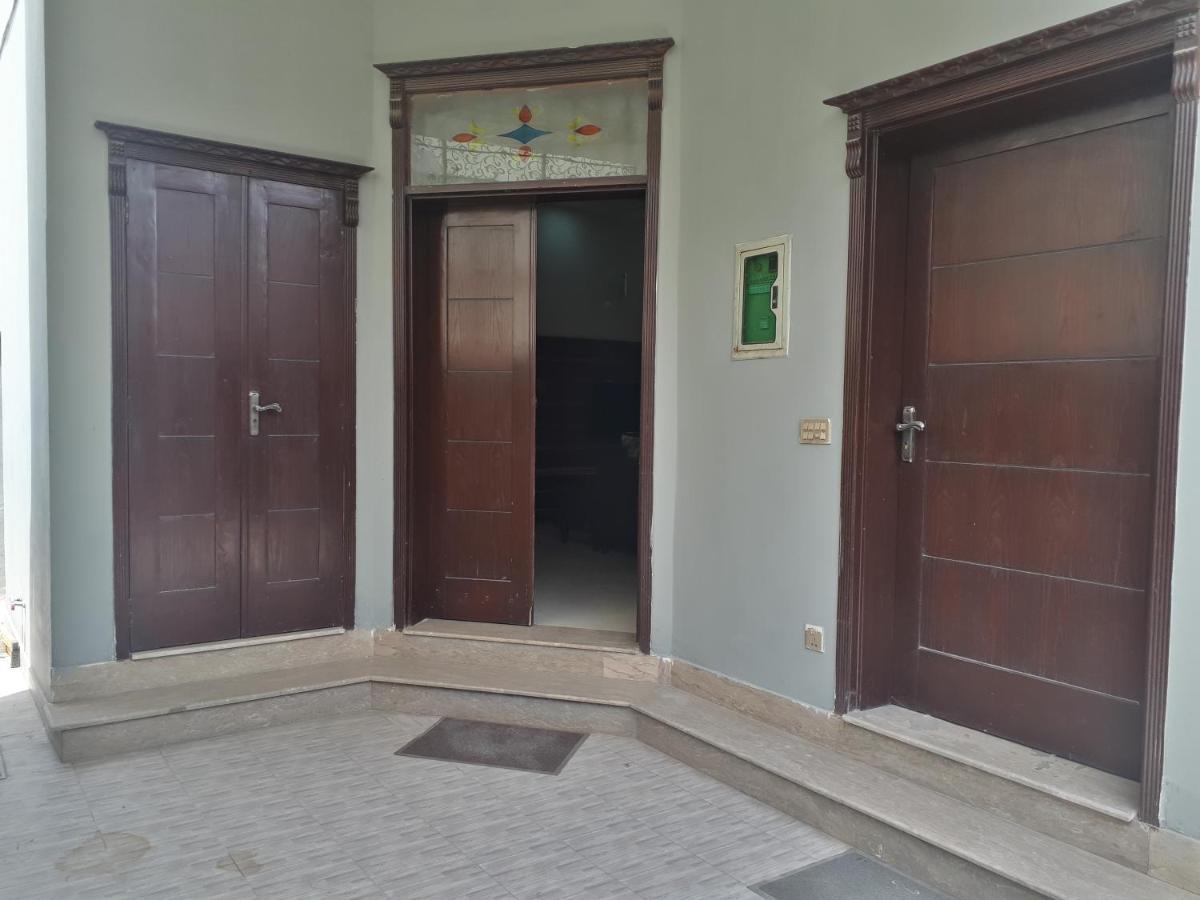 Fully Serviced Holiday Home Near Lahore Ring Road 外观 照片